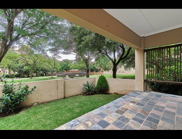 2 BEDROOM TOWNHOUSE FOR SALE IN RUIMSIG